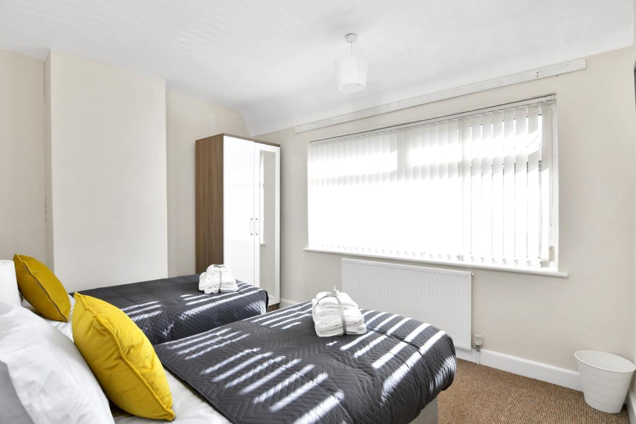 Xclusive Living Stay Near Airport & Nec, The Whitecroft Sheldon  Экстерьер фото