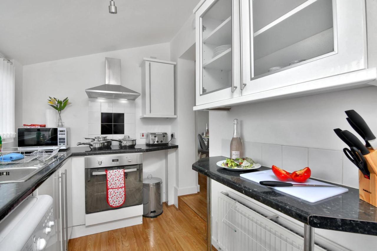 Xclusive Living Stay Near Airport & Nec, The Whitecroft Sheldon  Экстерьер фото
