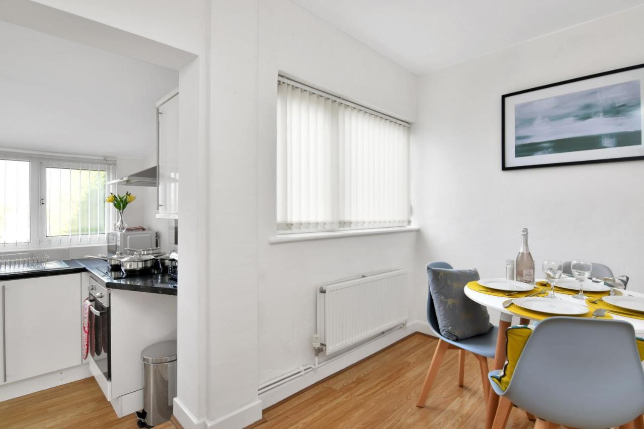 Xclusive Living Stay Near Airport & Nec, The Whitecroft Sheldon  Экстерьер фото