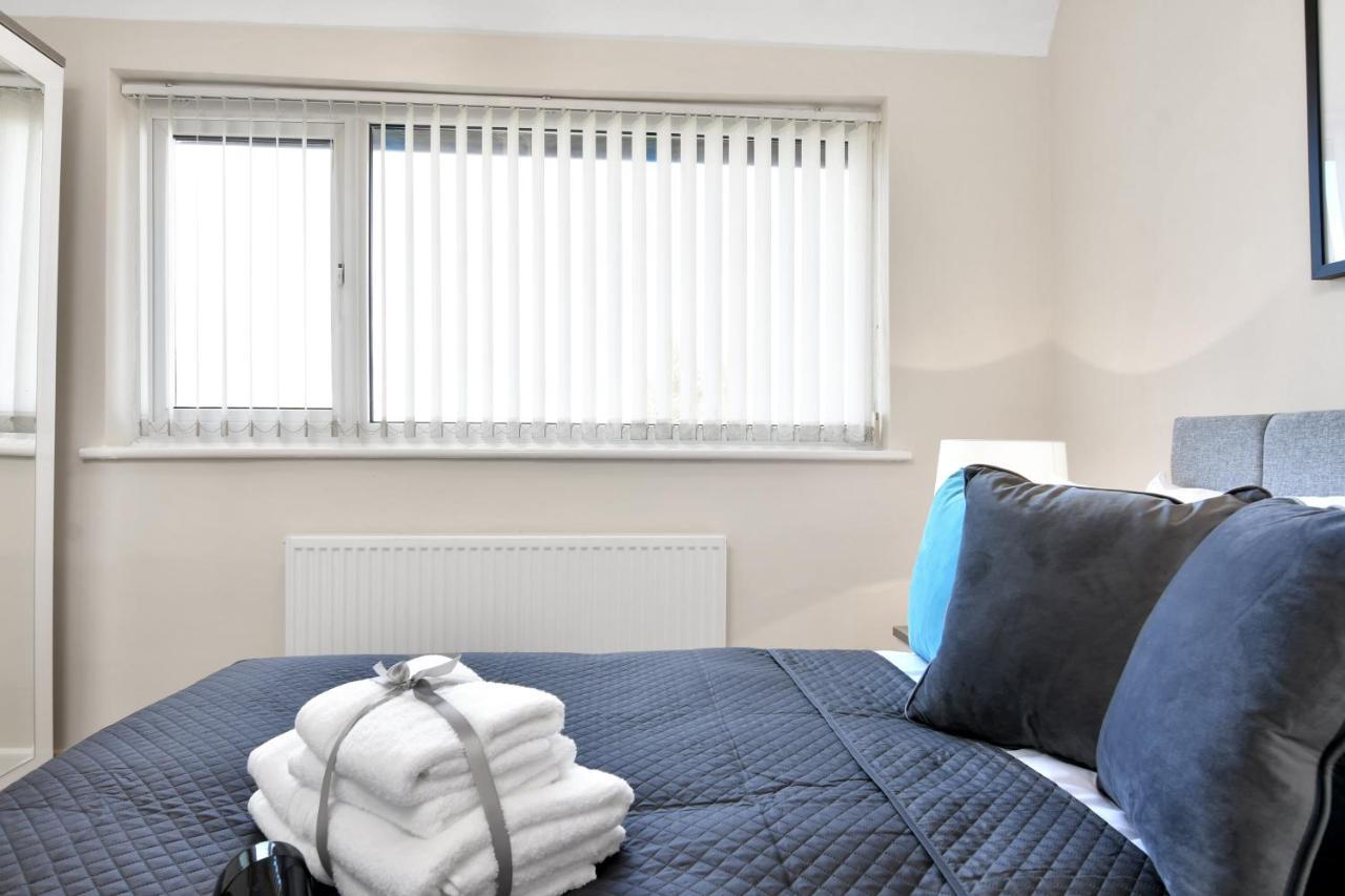 Xclusive Living Stay Near Airport & Nec, The Whitecroft Sheldon  Экстерьер фото