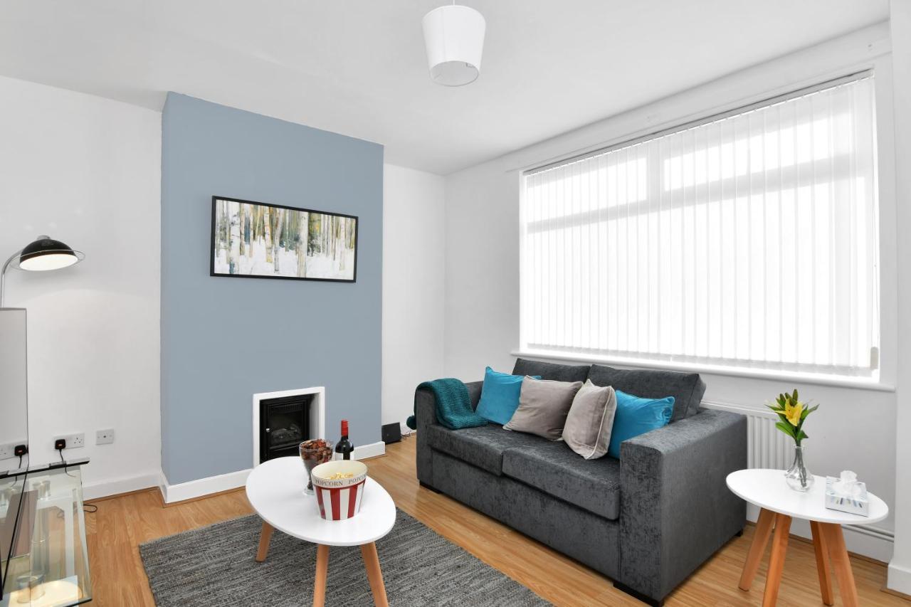 Xclusive Living Stay Near Airport & Nec, The Whitecroft Sheldon  Экстерьер фото